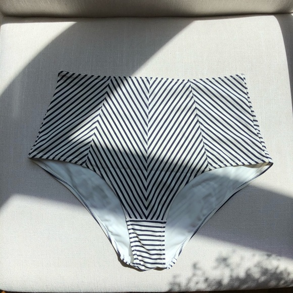 H&M High Waisted Striped Swimsuit - Picture 4 of 7
